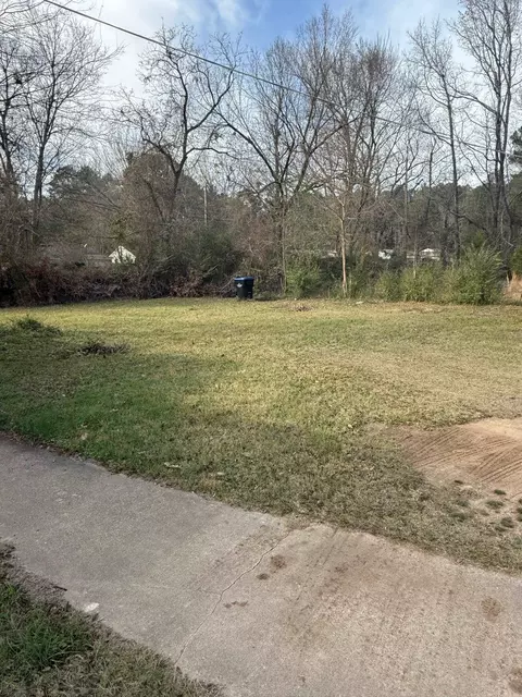 409 W Harrison Rd, Longview, TX 75604 photo 2
