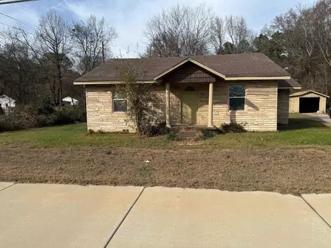 409 W Harrison Rd, Longview, TX 75604 photo 1
