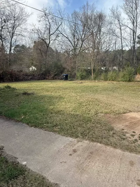 409 W Harrison Rd, Longview, TX 75604 photo 2
