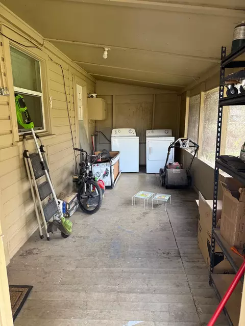 409 W Harrison Rd, Longview, TX 75604 photo 3