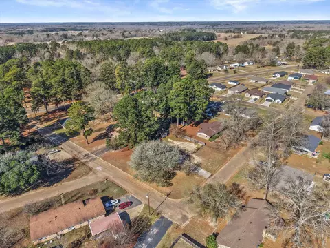 175 Stevens St, Gilmer, TX 75645 photo 3