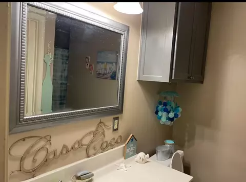 Bath - 102 Sage Rd, Longview, TX 75604 photo 1 of 7
