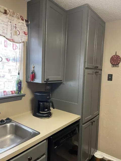 Kitchen - 102 Sage Rd, Longview, TX 75604 photo 2 of 2