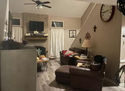 Living - 102 Sage Rd, Longview, TX 75604 photo 2 of 2