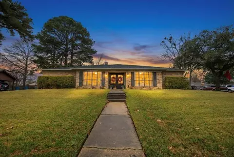 1606 Timothy St, Henderson, TX 75654