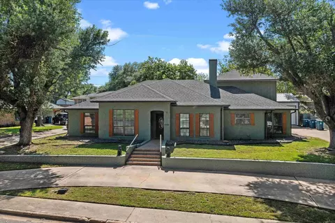 1208 Westwood Dr, Henderson, TX 75654