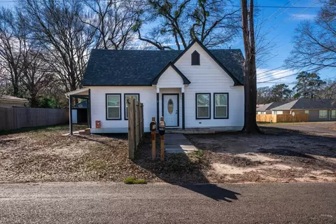 341 Smith Ave, Gilmer, TX 75644