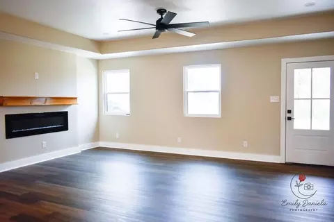 1904 Spring St, Marshall, TX 75672 photo 3