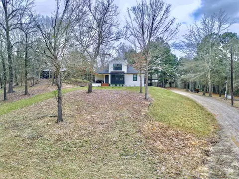 3381 Noonday Rd, Hallsville, TX 75650