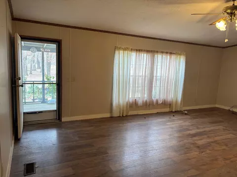 2500 Dorough Rd, Karnack, TX 75661 photo 2