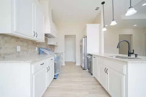 Entry Way - 628 Borders Rd, Longview, TX 75603 photo 2 of 2
