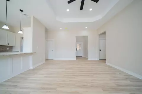 Living - 628 Borders Rd, Longview, TX 75603 photo 3 of 5