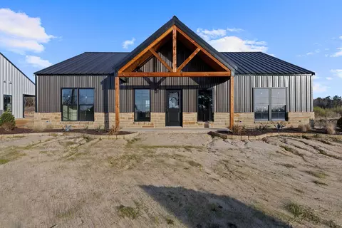 625 Cr 310, De Berry, TX 75639