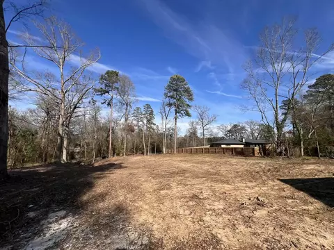26 Cedar Hill Rd # A, Longview, TX 75601