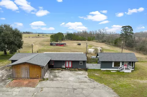 1869 S St Highway 87 S, Center, TX 75935