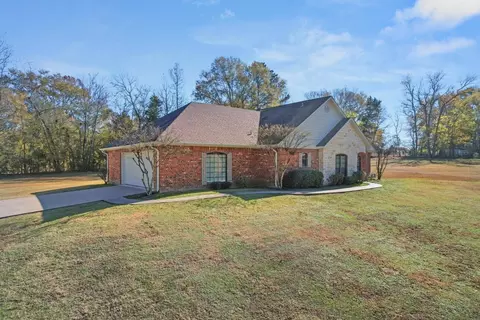 1839 Lime Tree, Gilmer, TX 75644 photo 5