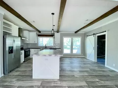 108 Pine St, Eddy, TX 76524 photo 7