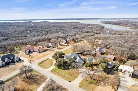 900 Amethyst Dr, Little Elm, TX 75068