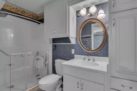 Bath - 300 Rick Dr, Longview, TX 75605 photo 1 of 2
