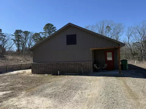 185 Winterberry Rd, Big Sandy, TX 75755