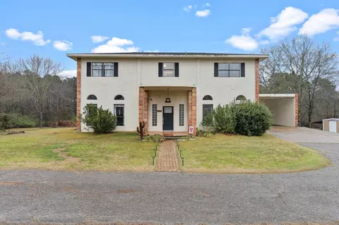 210 Kenneth Dr, Henderson, TX 75652