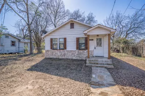 306 W Radio St, Longview, TX 75602
