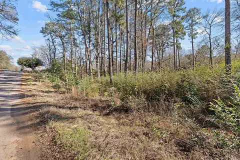 2808 Carroll Ave, Kilgore, TX 75662
