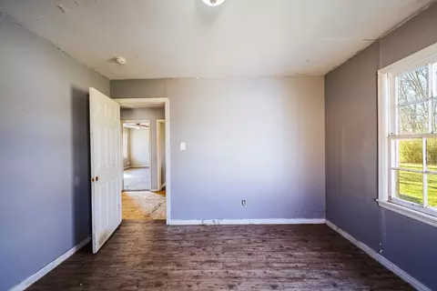 Bedroom - 201 E Shofner St, Longview, TX 75604 photo 4 of 7
