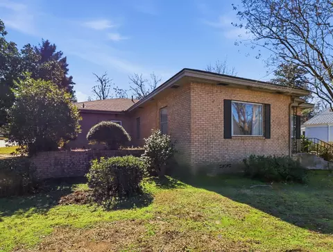 Exterior - 2 Covington Dr, Longview, TX 75602 photo 1 of 8