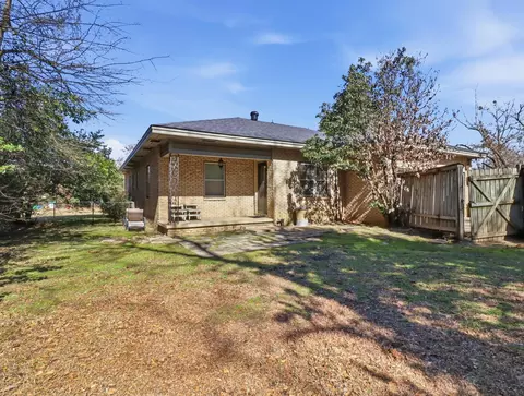 Exterior - 2 Covington Dr, Longview, TX 75602 photo 7 of 8