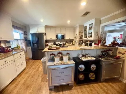 Kitchen - 703 Harmon Dr, Longview, TX 75602 photo 5 of 5