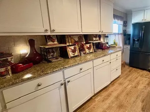 Kitchen - 703 Harmon Dr, Longview, TX 75602 photo 2 of 5