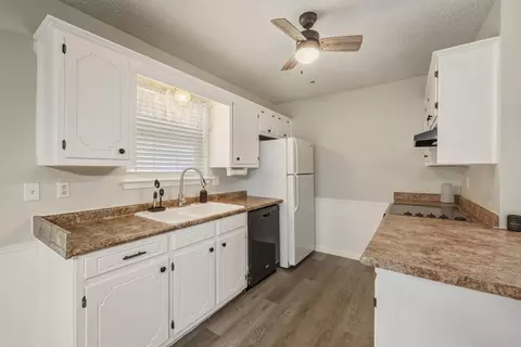 Kitchen - 3710 Pratt Ln, Longview, TX 75604 photo 1 of 3