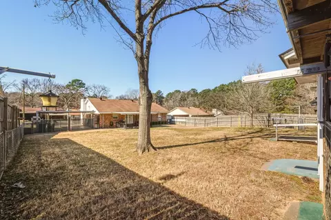 Exterior - 3710 Pratt Ln, Longview, TX 75604 photo 6 of 8