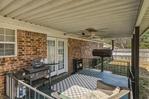 Exterior - 3710 Pratt Ln, Longview, TX 75604 photo 5 of 8