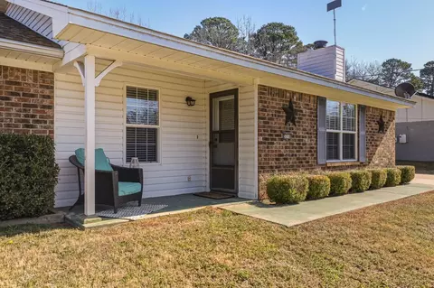 Exterior - 3710 Pratt Ln, Longview, TX 75604 photo 4 of 8