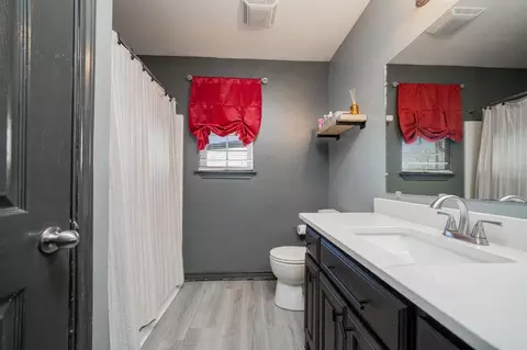 Bath - 1557 Driskell Bridge Rd, Harleton, TX 75651 photo 2 of 2