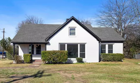 501 Young St, Longview, TX 75602
