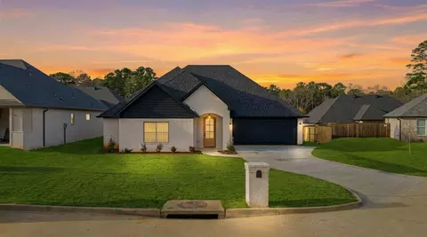 3809 Suren Way, Longview, TX 75605