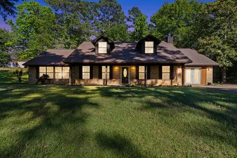 5100 Brent Dr, Longview, TX 75604