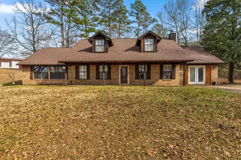 5100 Brent Dr, Longview, TX 75604