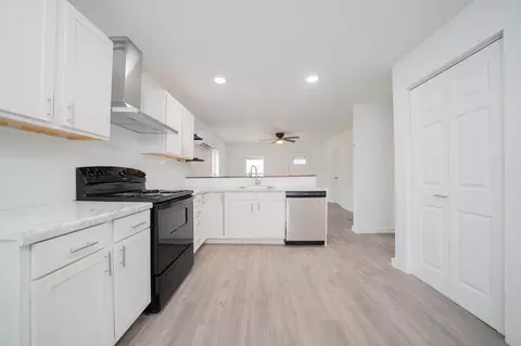 Kitchen - 703 E Wright, Marshall, TX 75670 photo 1 of 4