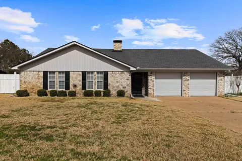 599 Hidden Frst, Longview, TX 75605