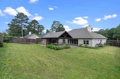 Exterior - 281 S Tracy Dr, Longview, TX 75603 photo 4 of 8
