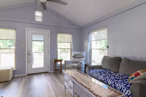 Living - 550 E Mountain Rd, Longview, TX 75604 photo 5 of 5