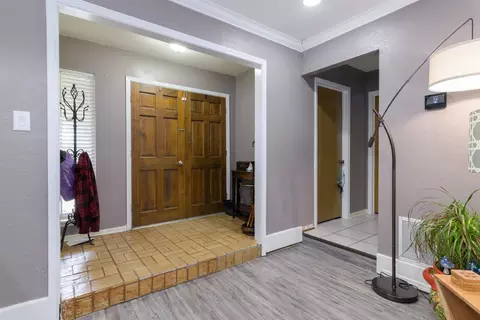 Entry Way - 550 E Mountain Rd, Longview, TX 75604 photo 1 of 1