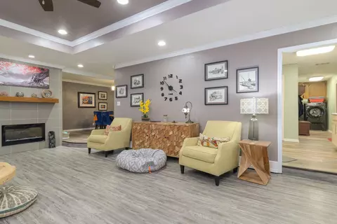 Living - 550 E Mountain Rd, Longview, TX 75604 photo 1 of 5