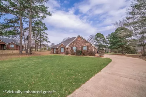 105 Cedar Ridge Rd, Longview, TX 75602