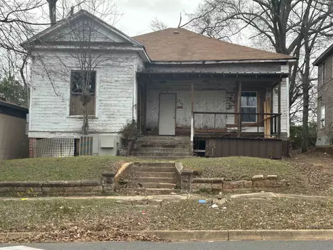 505 E Houston, Marshall, TX 75670