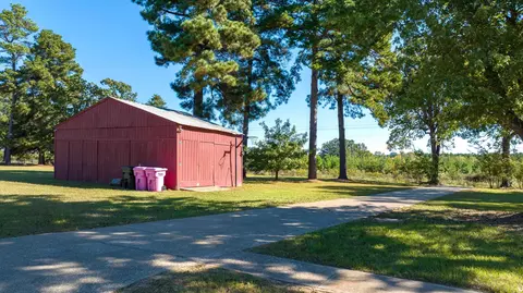 Exterior - 5896 Nuthatcher Rd, Gilmer, TX 75645 photo 6 of 15